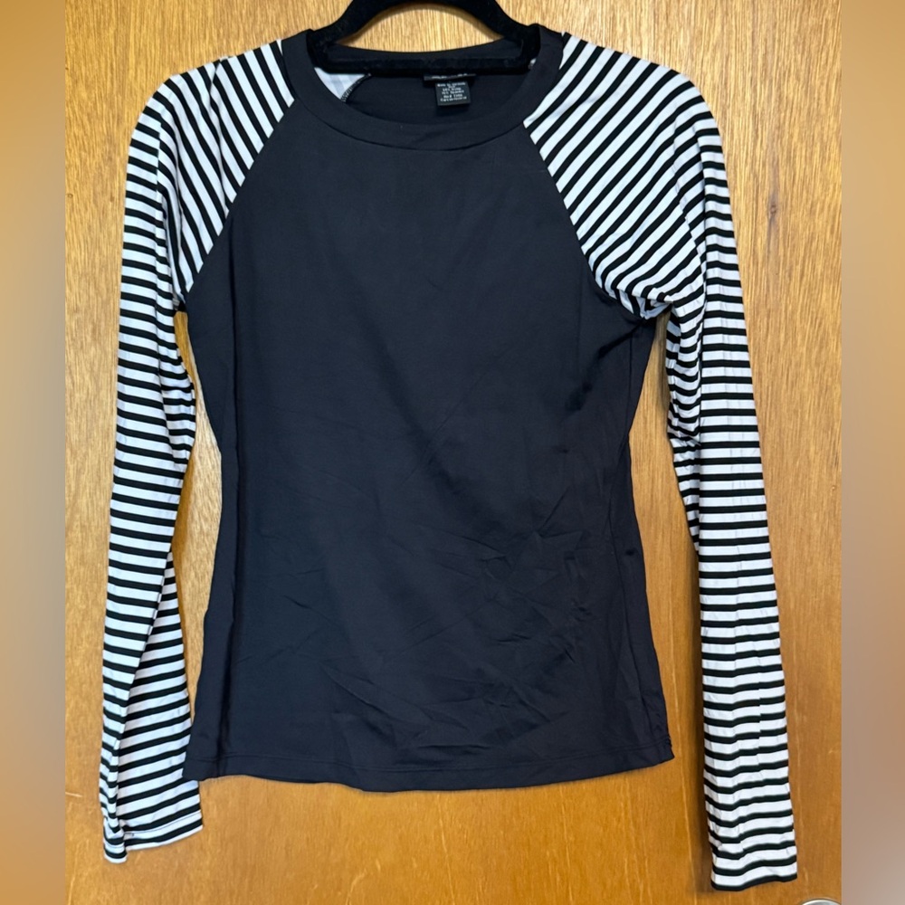 APT. 9 Girls Black & White Striped Swimsuit Top
